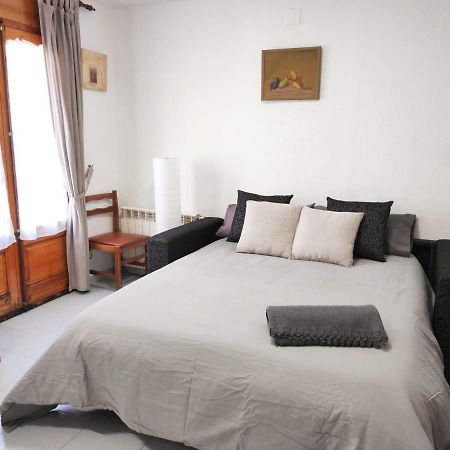 Eva & Travel - Cal Marcel Prades Apartment ภายนอก รูปภาพ